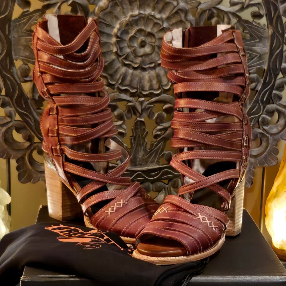 BNIB Freebird Makayla Rust Size 8